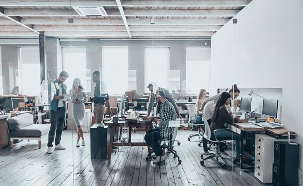 Semana laboral de 4 días sería beneficioso: Estudio de Universidad de Oxford