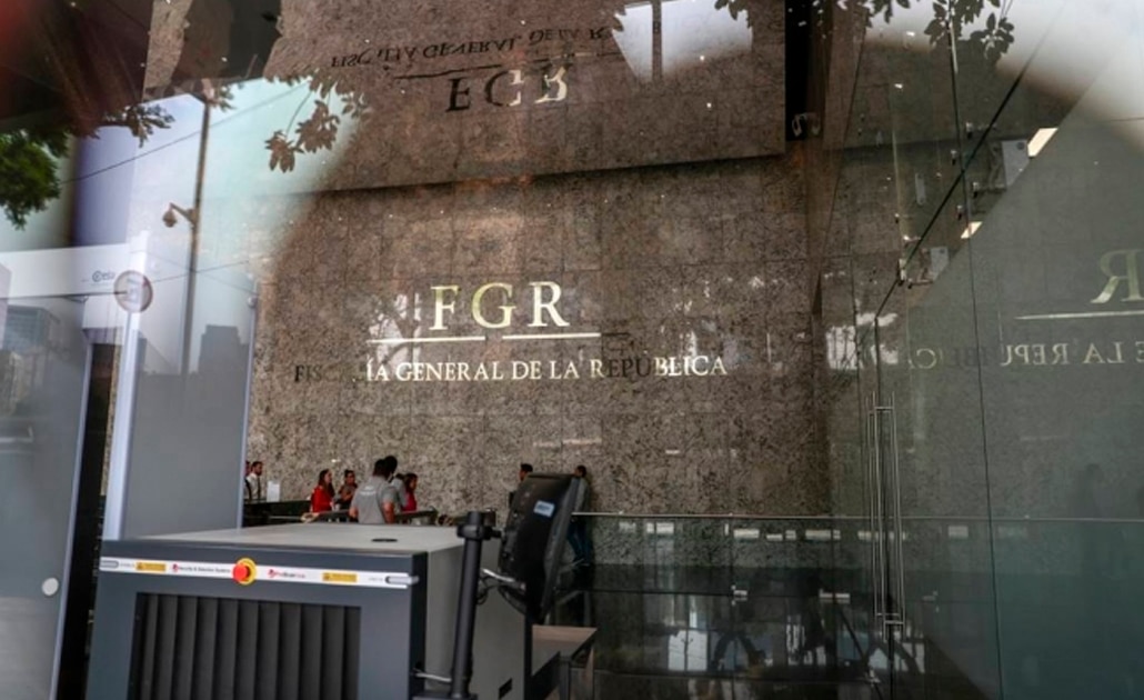 Vinculan a proceso a 4 agentes de la FGR por robo y tortura