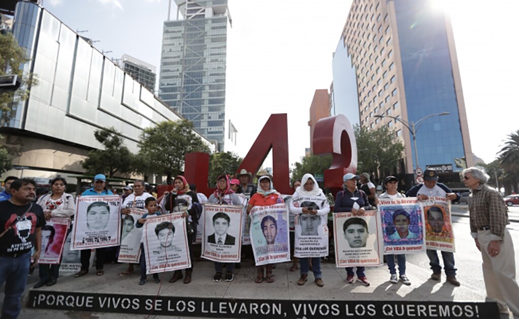Emite FGR decreto para crear Unidad Especial para el caso Ayotzinapa
