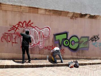 Repunta arresto de jóvenes por graffitis