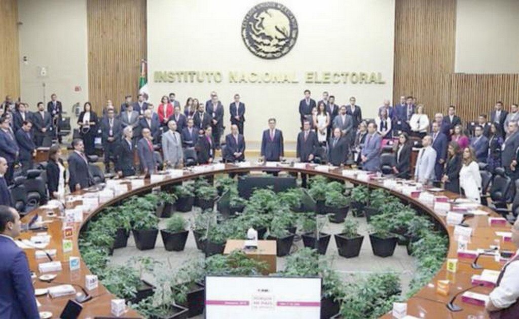 Dos mujeres demandan del Instituto Nacional Electoral el pago de gastos médicos, tratamiento sicológico y resarcimiento del daño. Foto: ARCHIVO EL UNIVERSAL