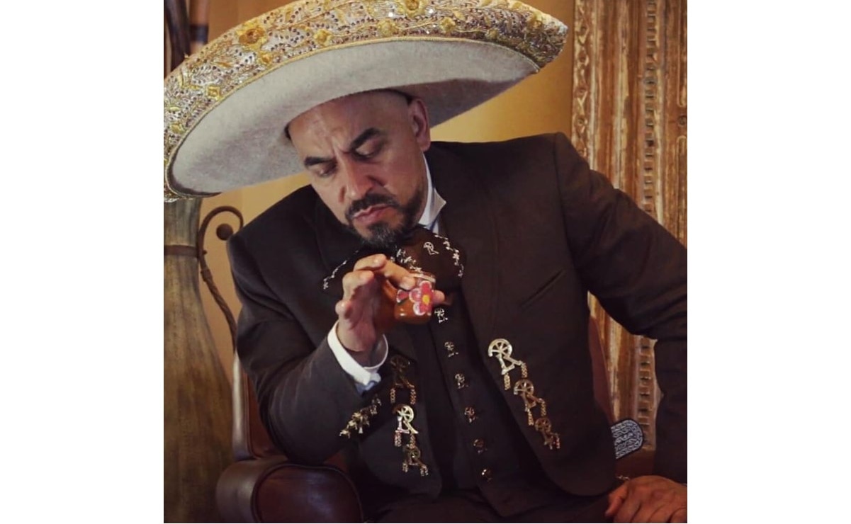 Se calienta pleito de Nodal y Lupillo por Belinda