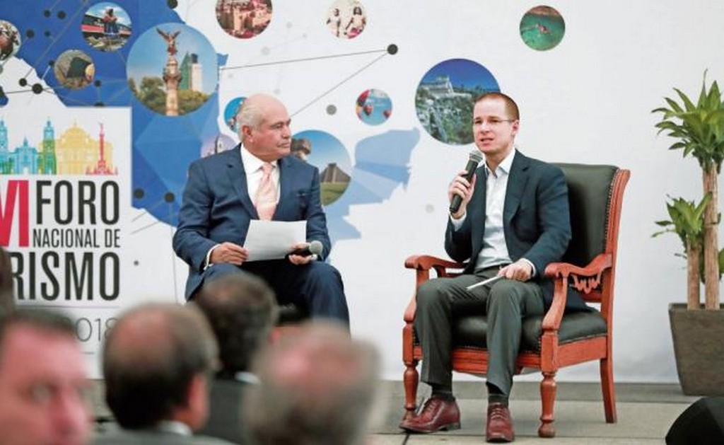 Ricardo Anaya, candidato de Por México al Frente, pidió despolitizar el tema del aeropuerto durante su participación en el Foro Nacional de Turismo. Foto: ALEJANDRA LEYVA. EL UNIVERSAL
