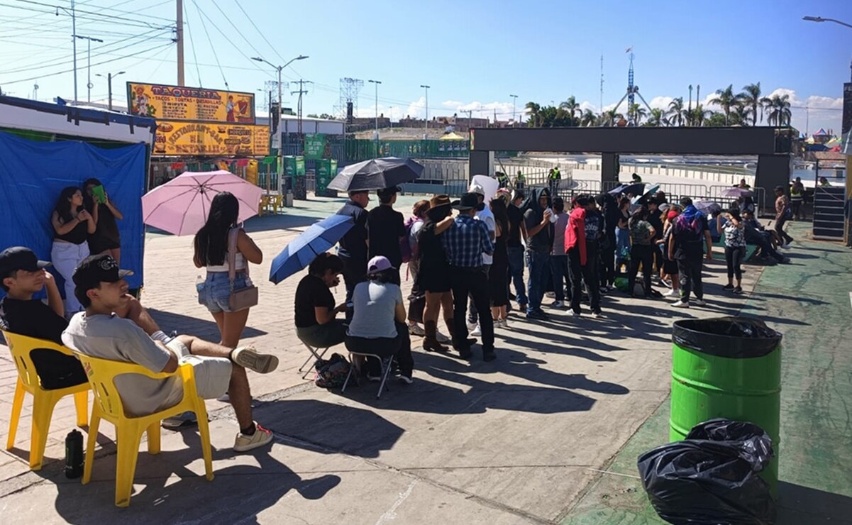 Comienza la fila de fans para el concierto de Marca Registrada esta noche en la Fenapo 2025