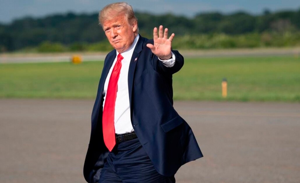 Trump anuncia regla que podría limitar permisos de residencia y visados