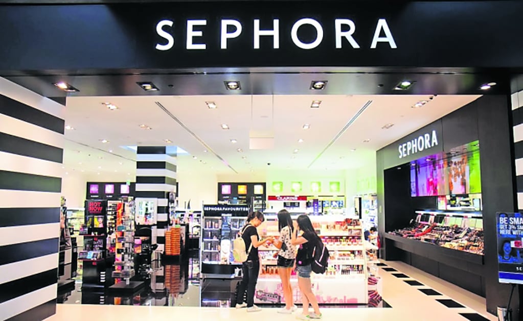 Tunden en redes a Sephora por deber reembolsos; vendió productos caducos