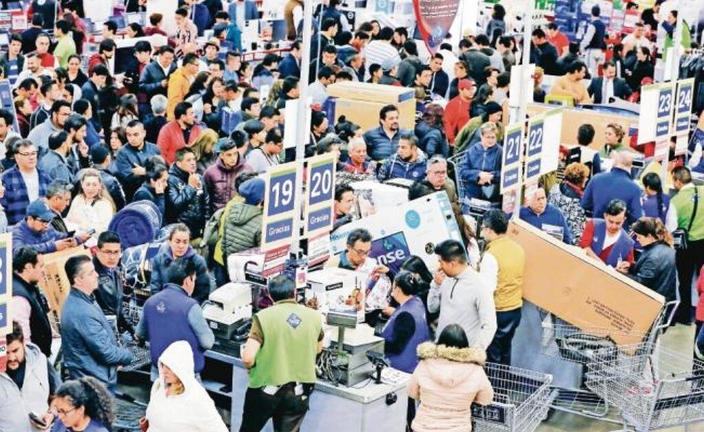 De acuerdo con datos de la Condusef, en México 47% de los usuarios de tarjetas de crédito son los llamados totaleros (ARCHIVO EL UNIVERSAL)