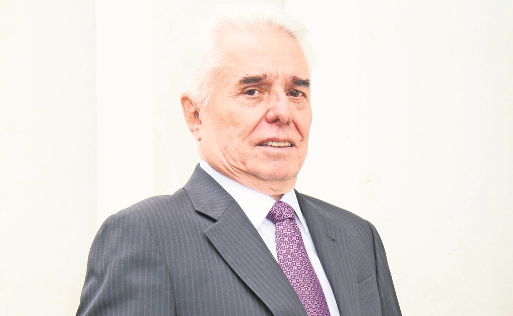 Enrique Guzmán afirma que Frida Sofía le dijo: "Voy a hundir a Alejandra Guzmán y a ti también"