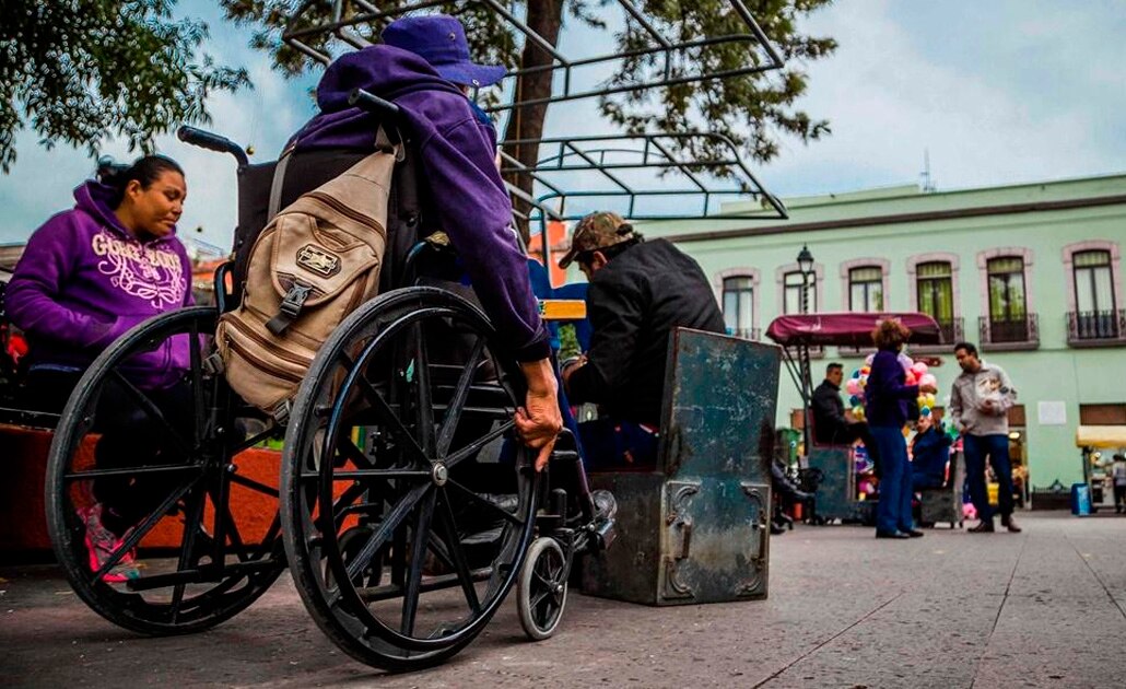 Fortalecen inclusión social de personas con discapacidad en La Pila