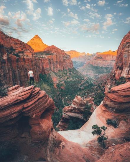 Trucos para viajar sin salir de casa y sobrevivir a la cuarentena