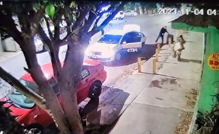 VIDEO. Tras bajar de taxi, asaltan a mujer de 80 años afuera de su casa en SLP