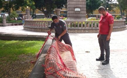 Potosinos no respetan cintas restrictivas en jardines del Centro