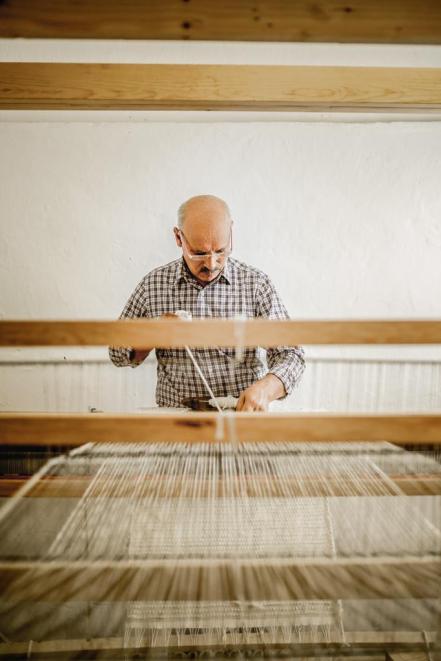 Cucu Textiles, el taller que rescata el telar de pedal en San Luis Potosí 