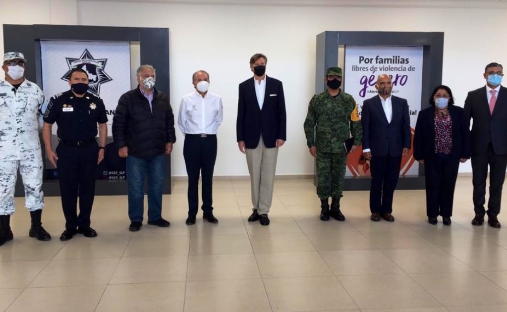 Alertas de viaje no buscan prohibir que estadounidenses viajen a México: Landau