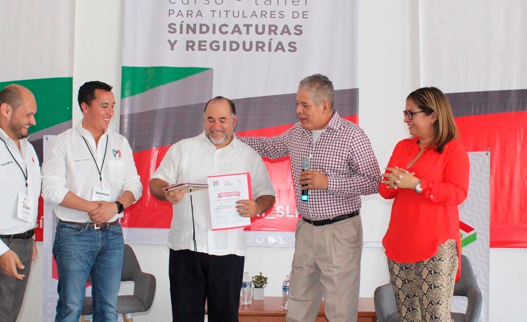 PRI capacita a autoridades municipales 