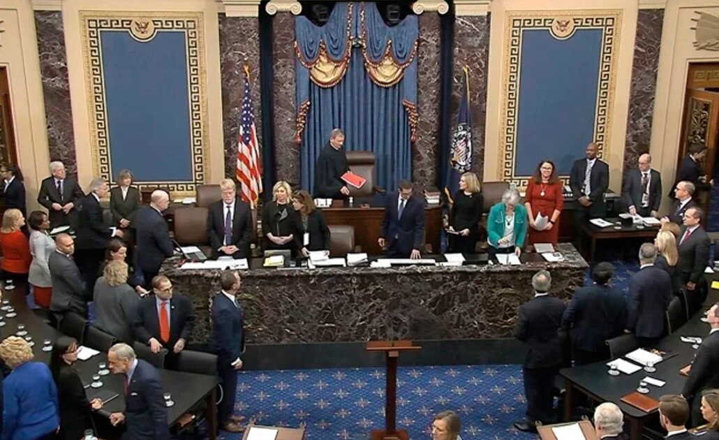 Senado absuelve a Trump del cargo de abuso de poder