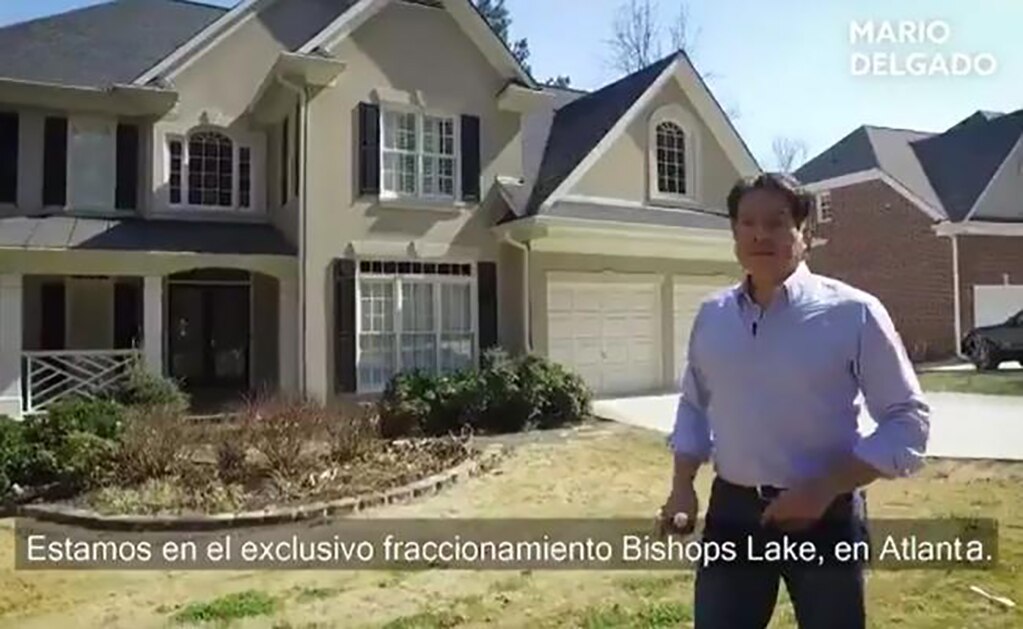 Mario Delgado viaja a Atlanta y muestra casa donde vivía Anaya