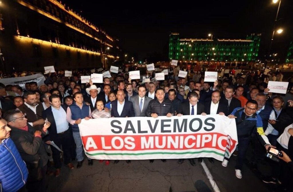 Nava Palacios se suma a protesta por recorte de recursos federales 