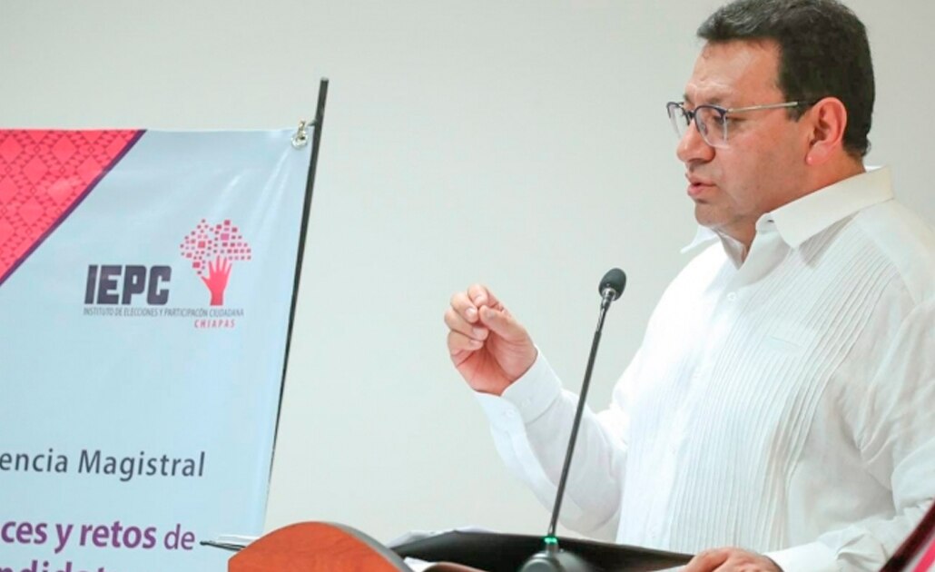 Propone presidente del TEPJF "abrir puerta" al financiamiento privado en elecciones