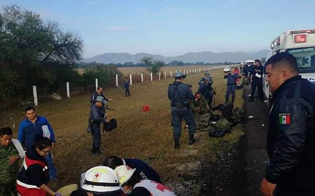 Entregan cuerpo de militar que sufrió accidente carretero