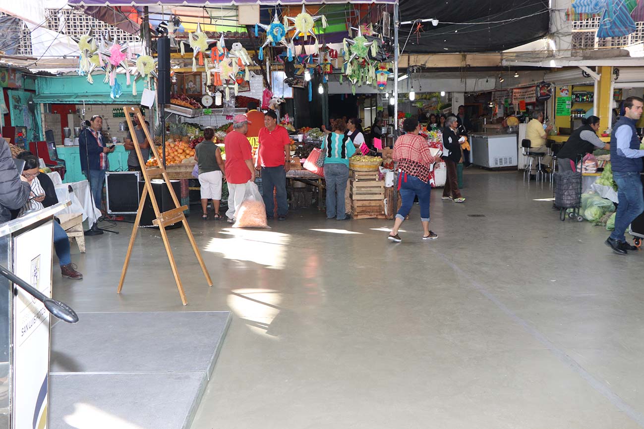 Inauguran nuevo piso en Mercado República