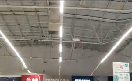 Captan momento exacto en que colapsa techo de tienda Soriana en CDMX por intensas lluvias