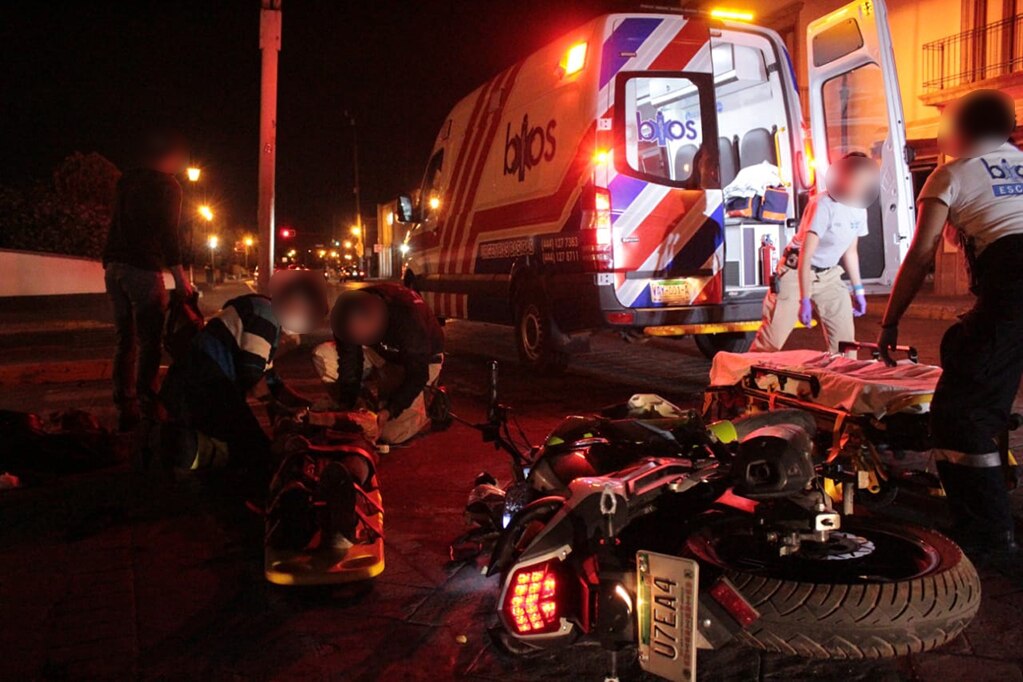 Choca contra camión de basura
