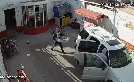 Robo con violencia en Presta Fácil de avenida San Pedro