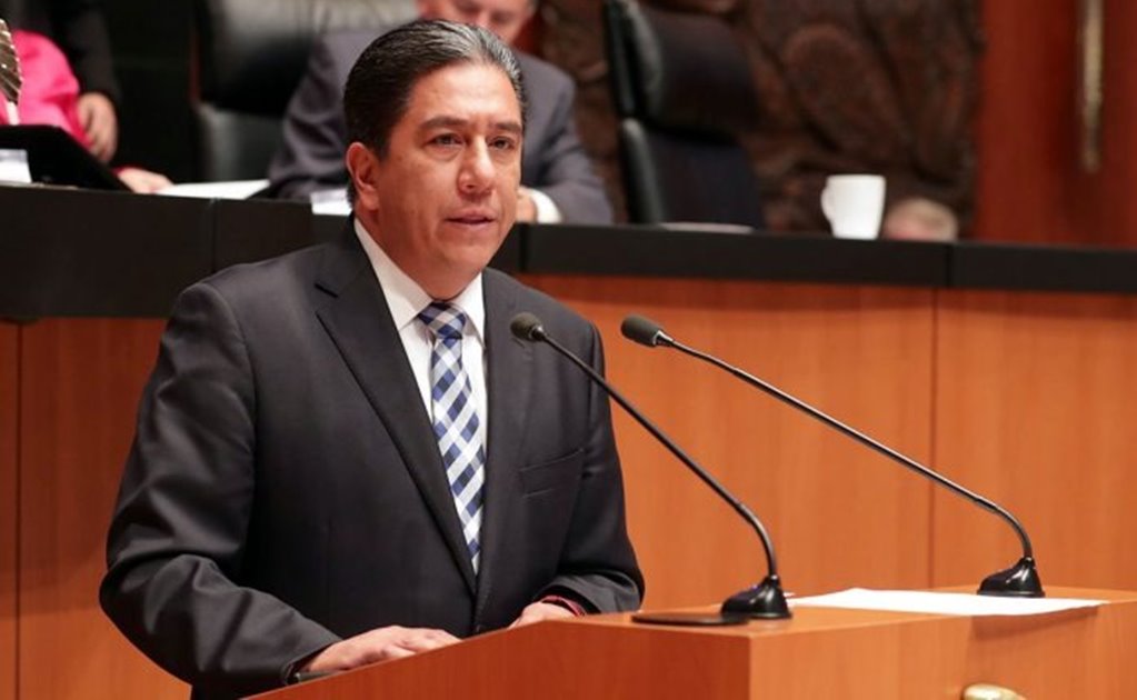 Marco Antonio Gama pide licencia al Senado; busca candidatura del PAN por SLP