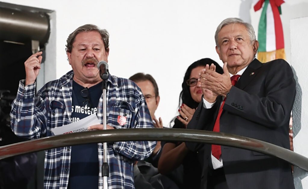 Llama Paco Ignacio Taibo II "chayoteros" a la prensa crítica