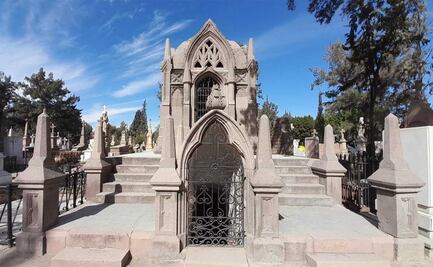 Regresan los recorridos nocturnos en el panteón El Saucito en la capital potosina