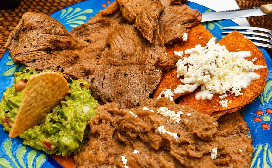 Las enchiladas potosinas: el platillo que nació por accidente y hoy es el mayor orgullo gastronómico de SLP