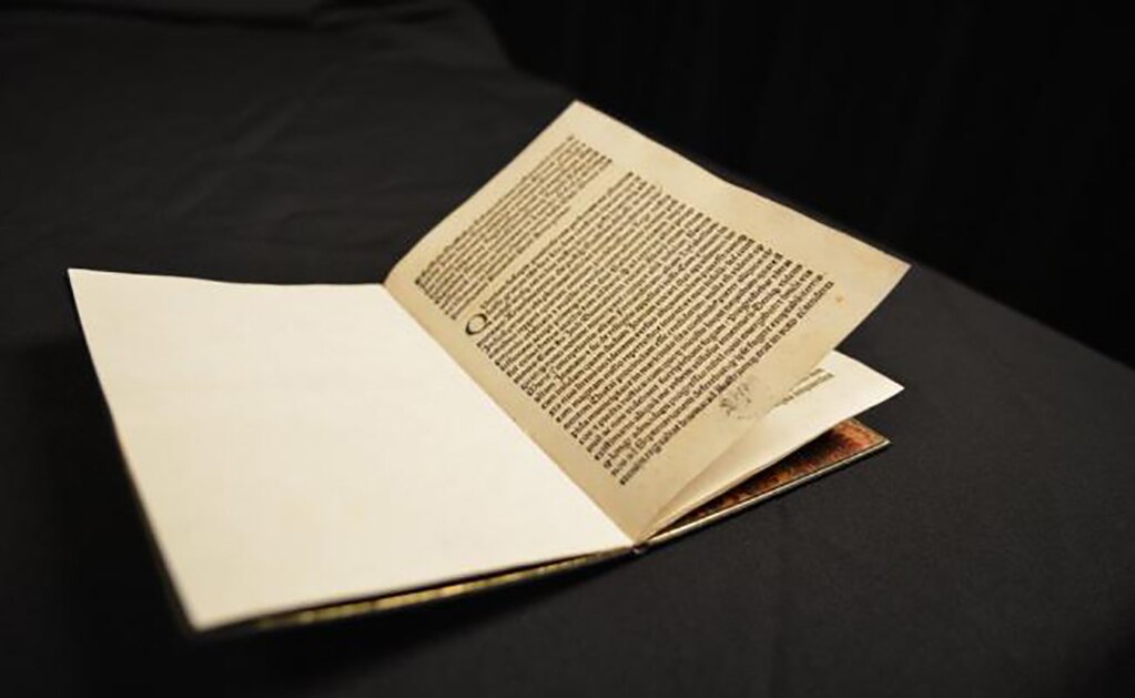 EU devuelve al Vaticano manuscrito robado de Cristobal Colón