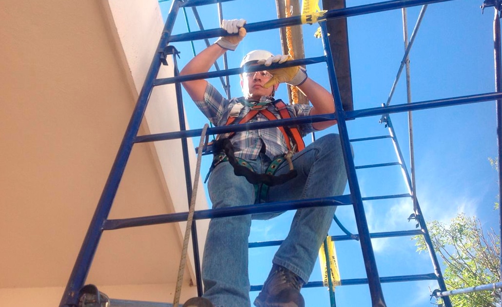 Protección Civil ofrece curso de trabajo en alturas