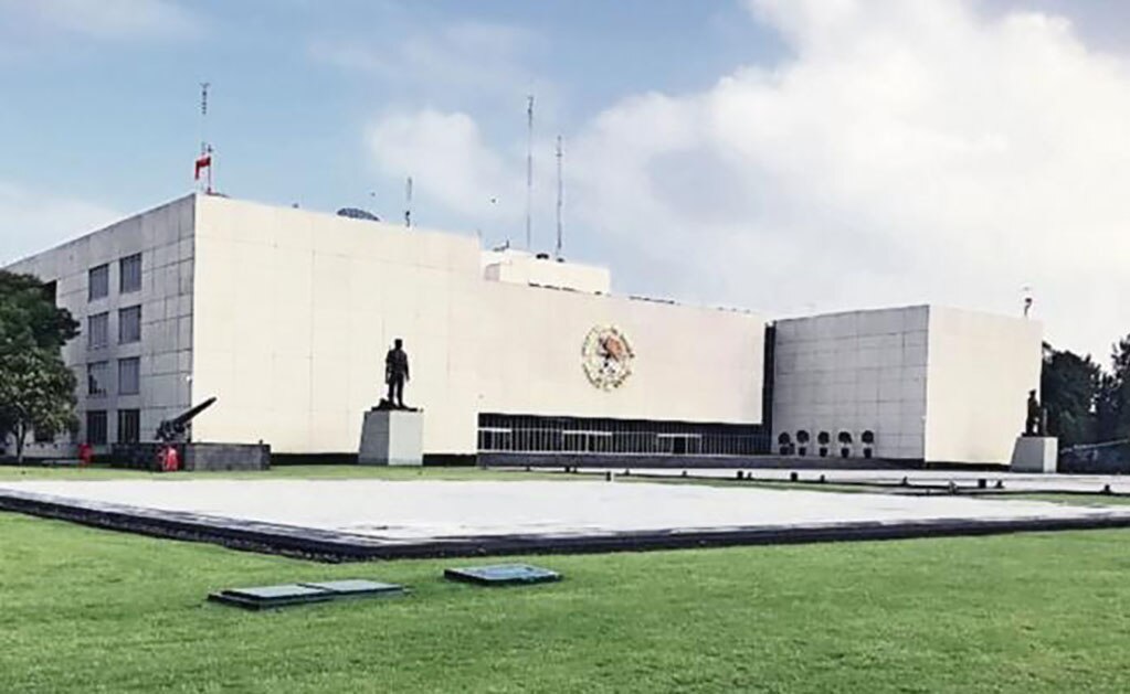 De las instituciones consultadas, la Secretaría de Marina fue la que menos gastó en telefonía móvil. (TOMADA DE TWITTER)