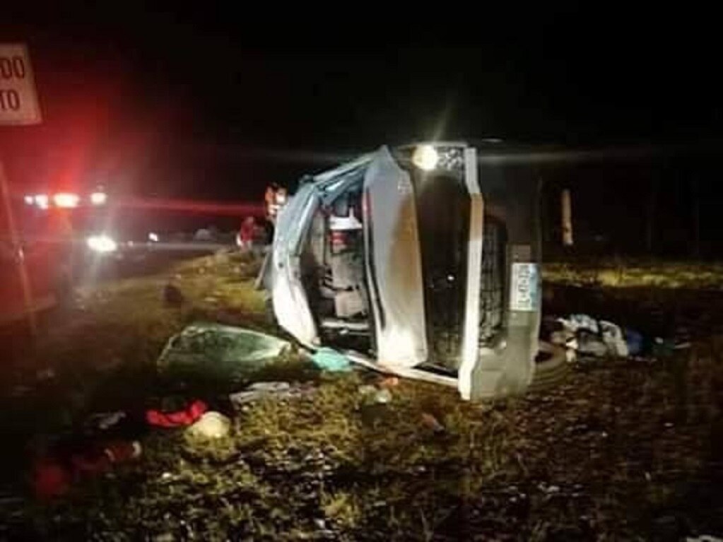  Migrantes se accidentan en carretera 