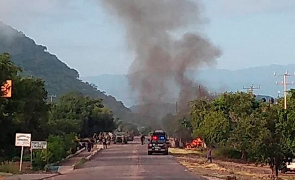 Al menos 14 policías muertos tras ser emboscados en Michoacán