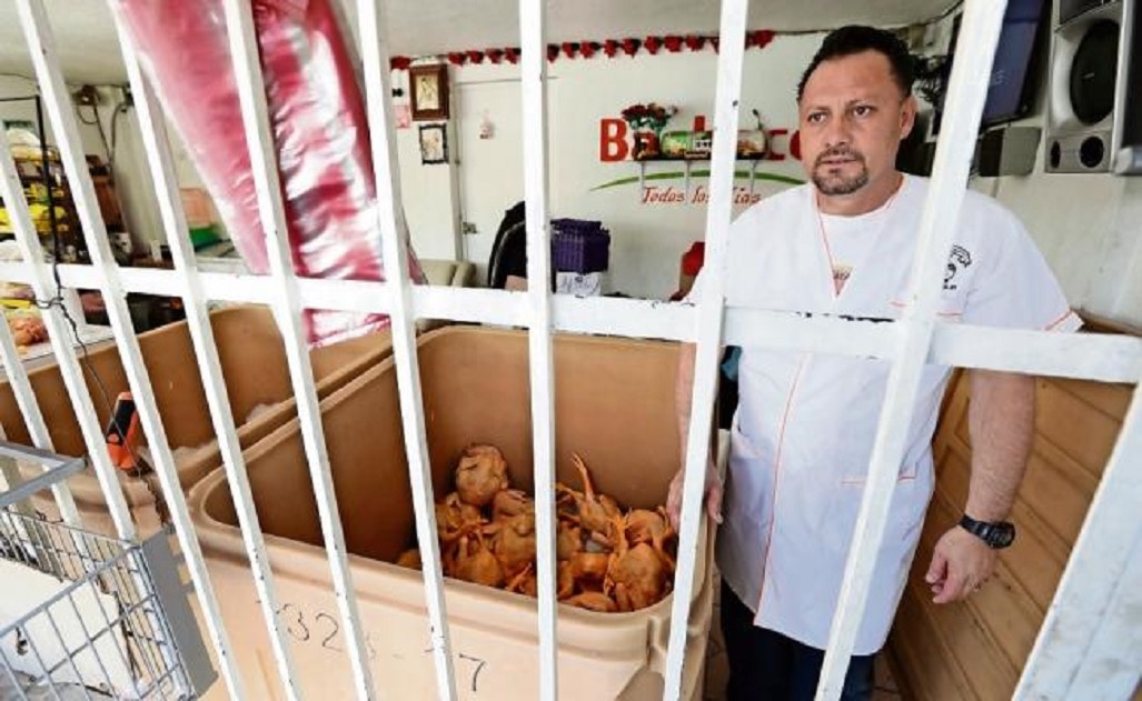 Desde 2014 Roberto es dueño de una pollería ubicada en Iztapalapa. Durante el último año su negocio fue asaltado tres veces