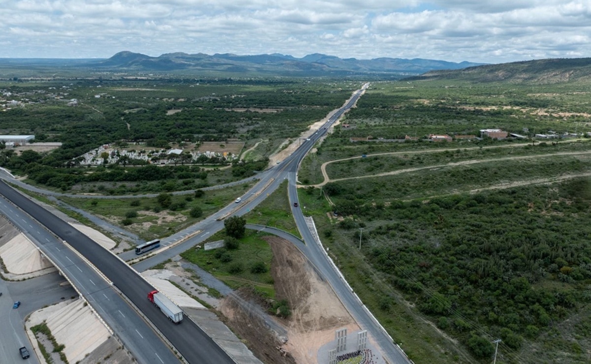 Inaugura Ricardo Gallardo obra de modernización de la supercarretera de Ahualulco, SLP