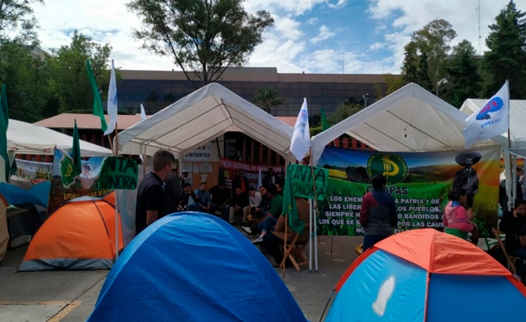 Por plantón, diputados posponen aprobación del Presupuesto 2020