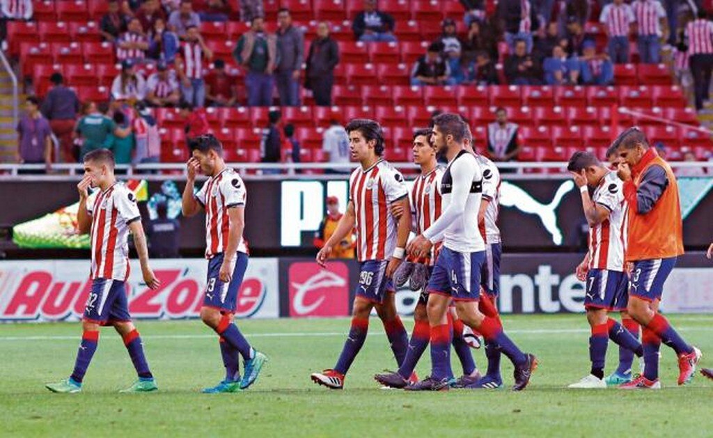 Chivas quedan "hipotecadas"