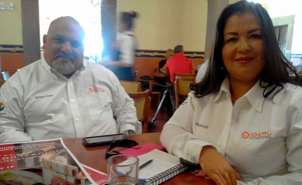 Empresa consultora invita a taller de locución 