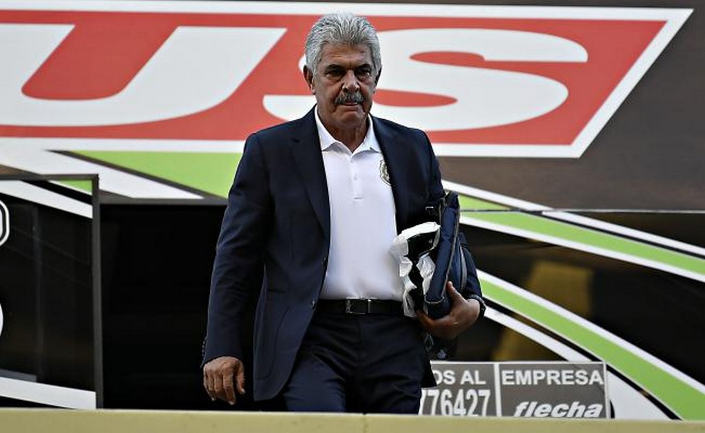  Saldo negativo en los tres interinatos del 'Tuca'