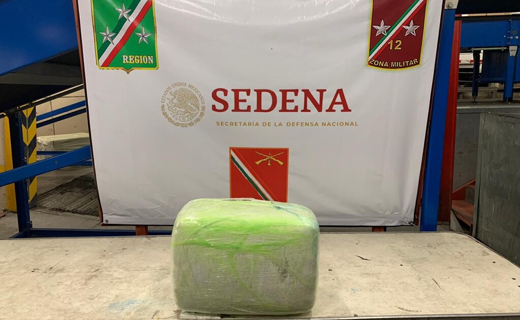 Aseguran 10 kilogramos de marihuana en el aeropuerto