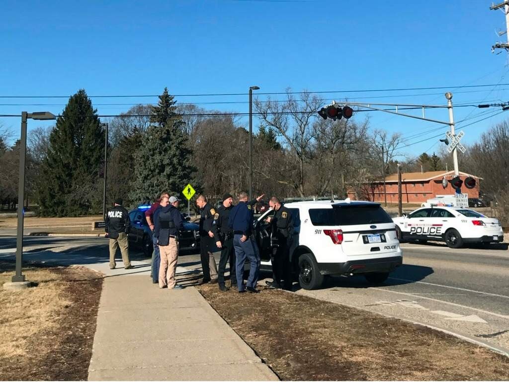 "Riña doméstica" desató tiroteo en universidad de Michigan
