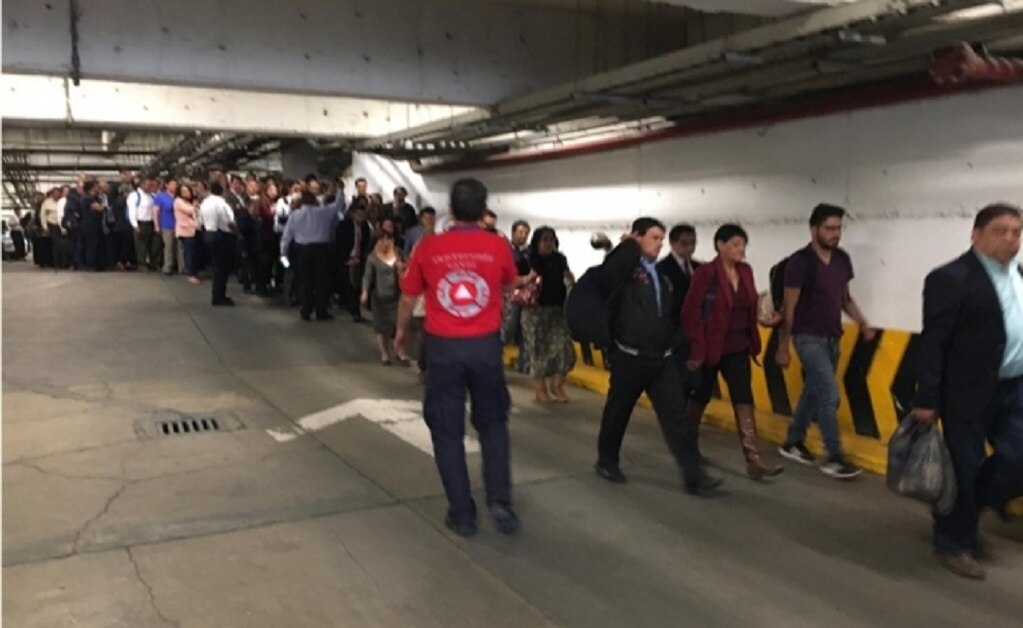  CNTE deja salir a empleados de San Lázaro