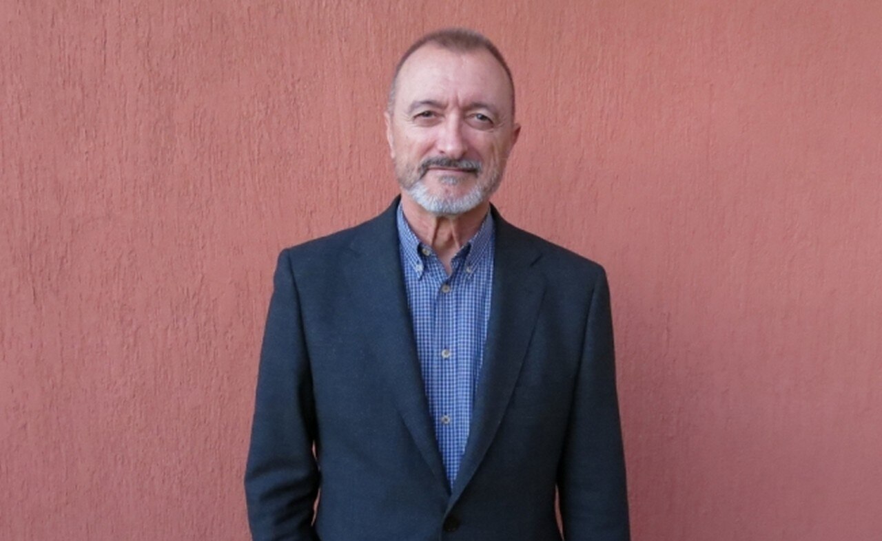  Que se disculpe AMLO, que tiene apellidos españoles: Pérez -Reverte