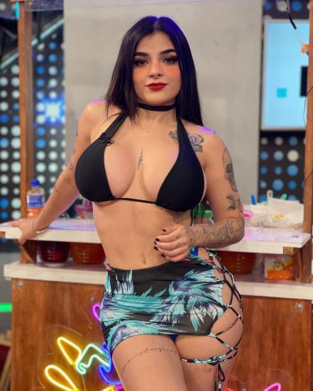 FOTOS. La influencer en Onlyfans Karely Ruiz visitará las fiestas de Xantolo en SLP 