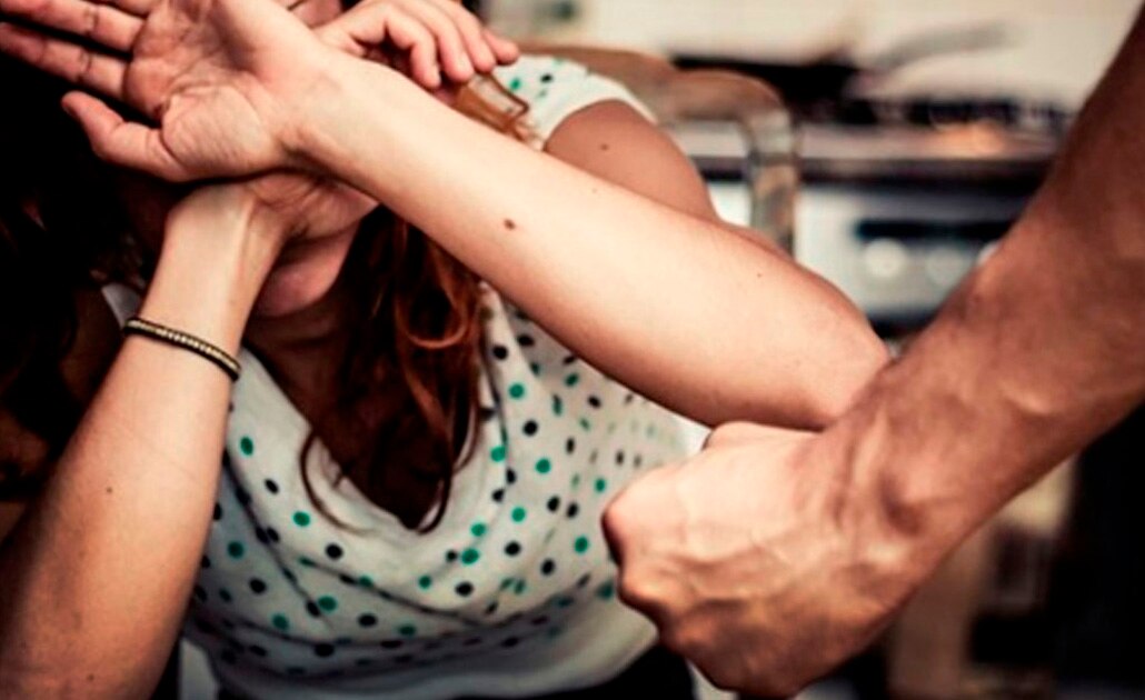 Aseguran a hombre que golpeó a su pareja
