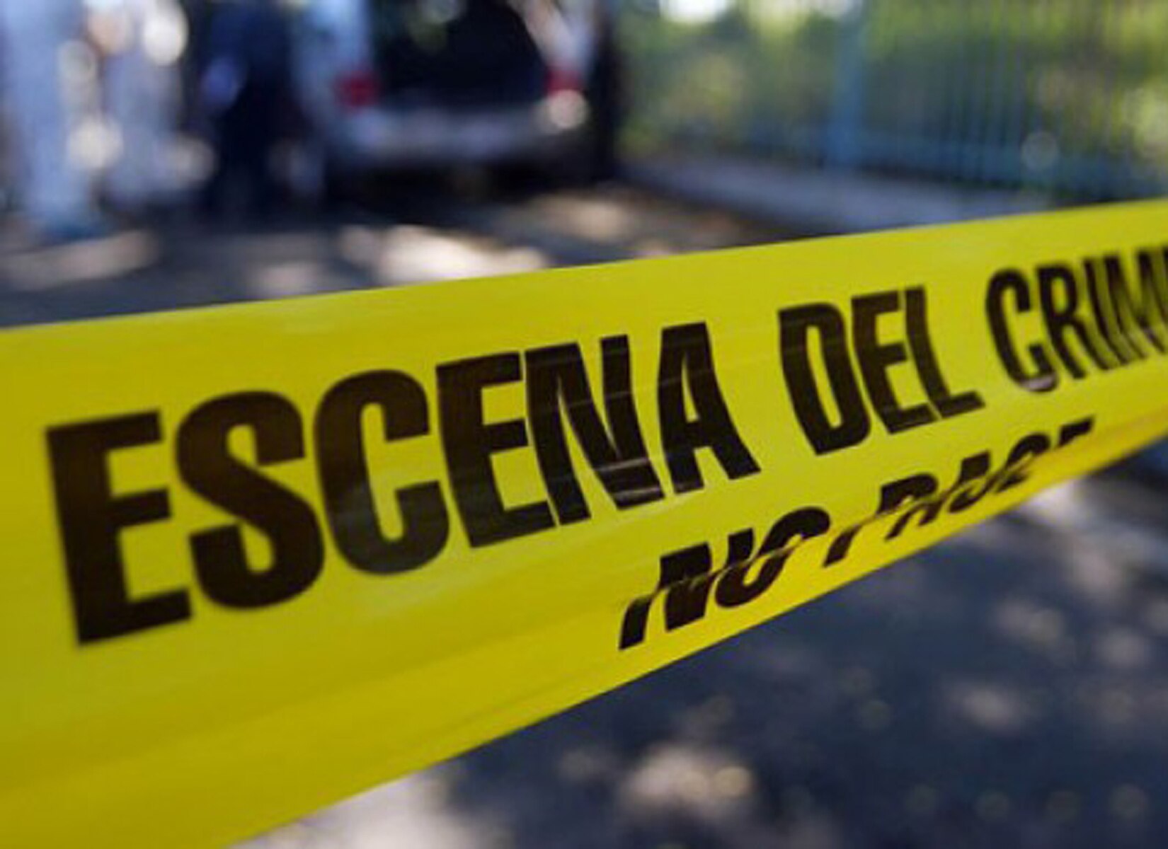 Investigan homicidio de dos hombres en Cerritos